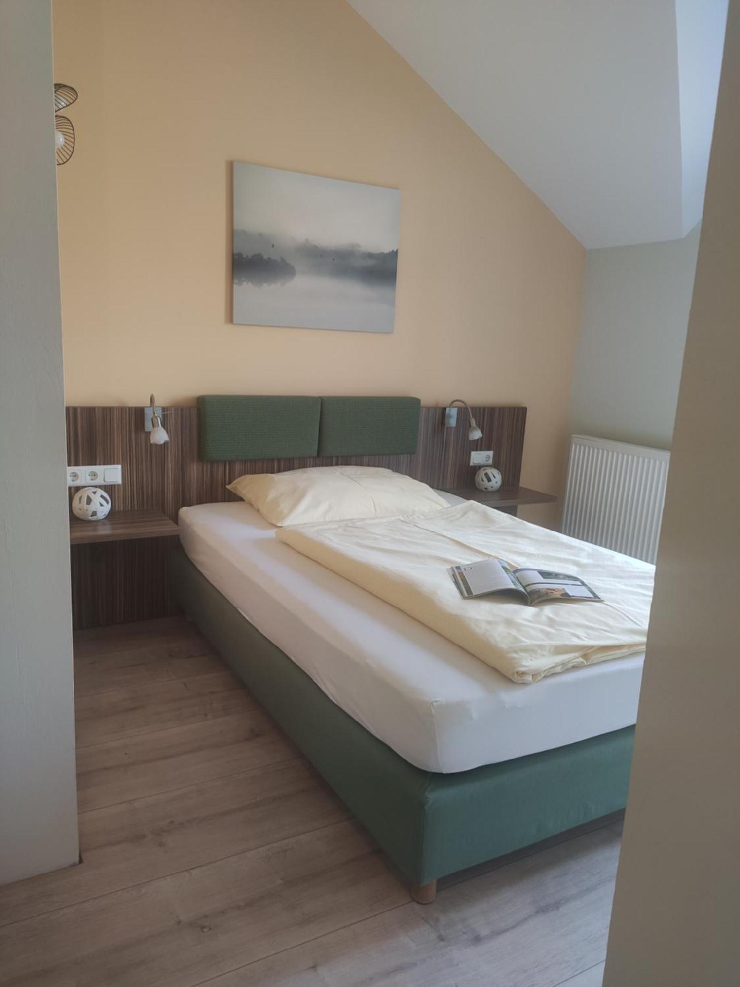 Rosenhotel - Serviced Apartments Zwentendorf Екстер'єр фото